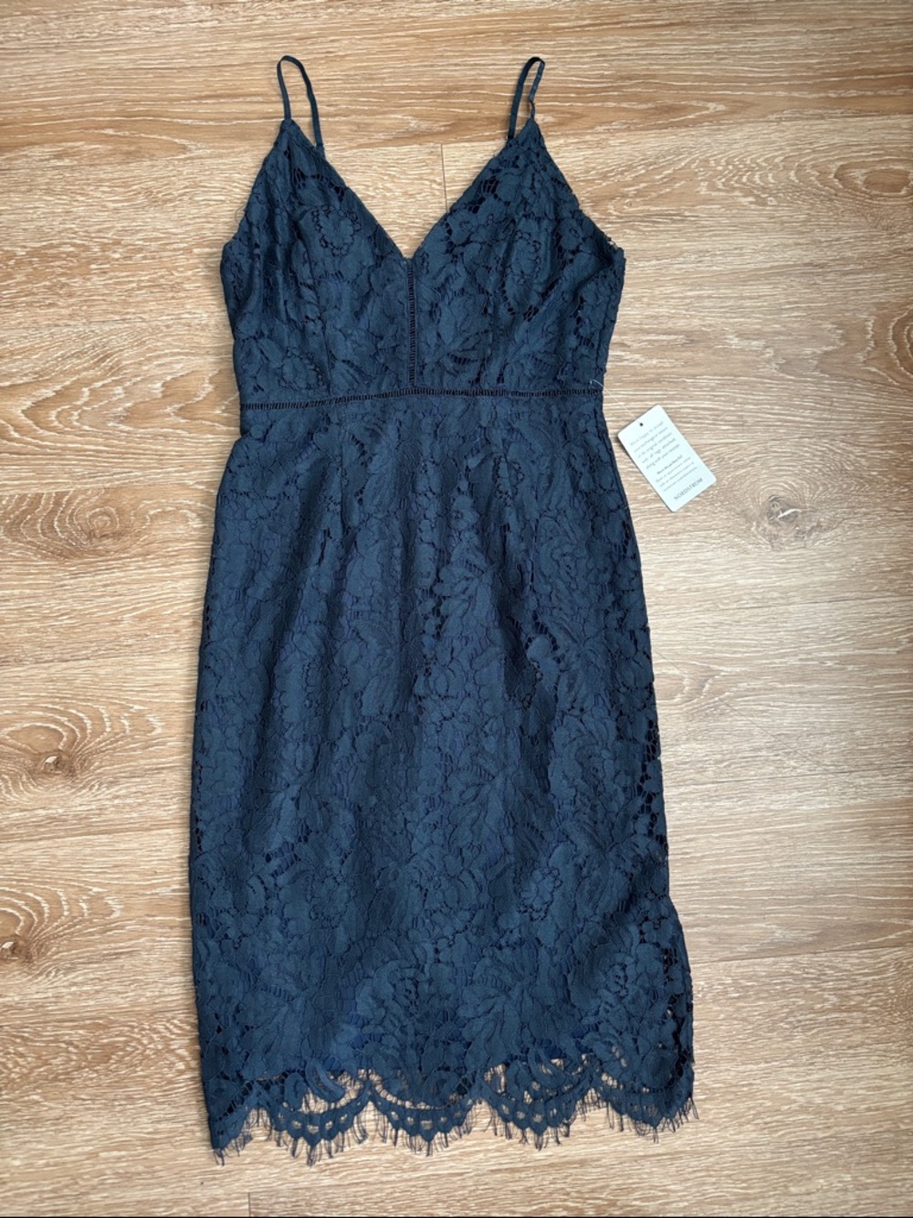 New! ASTR the Label navy blue lace bodycon v neck midi dress, size small